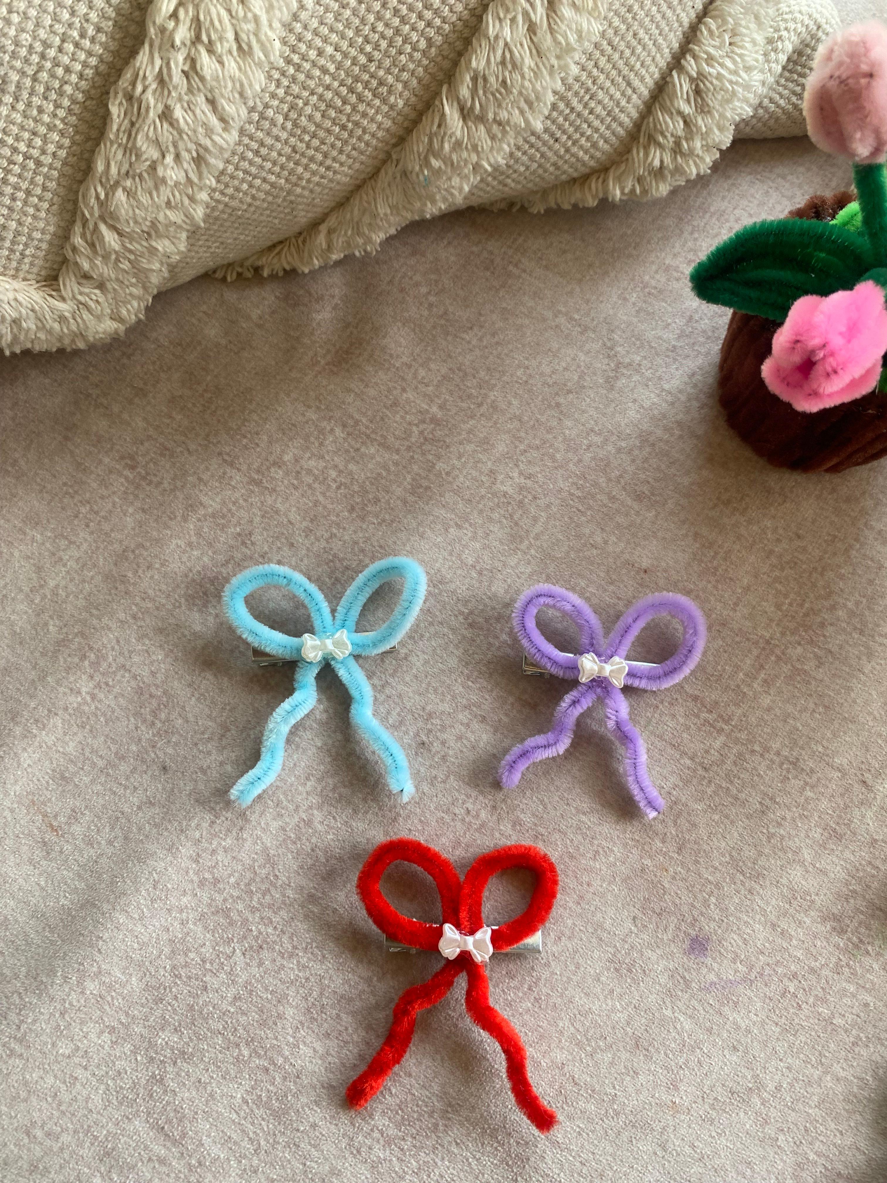 Bow Hair Pin - Image 1