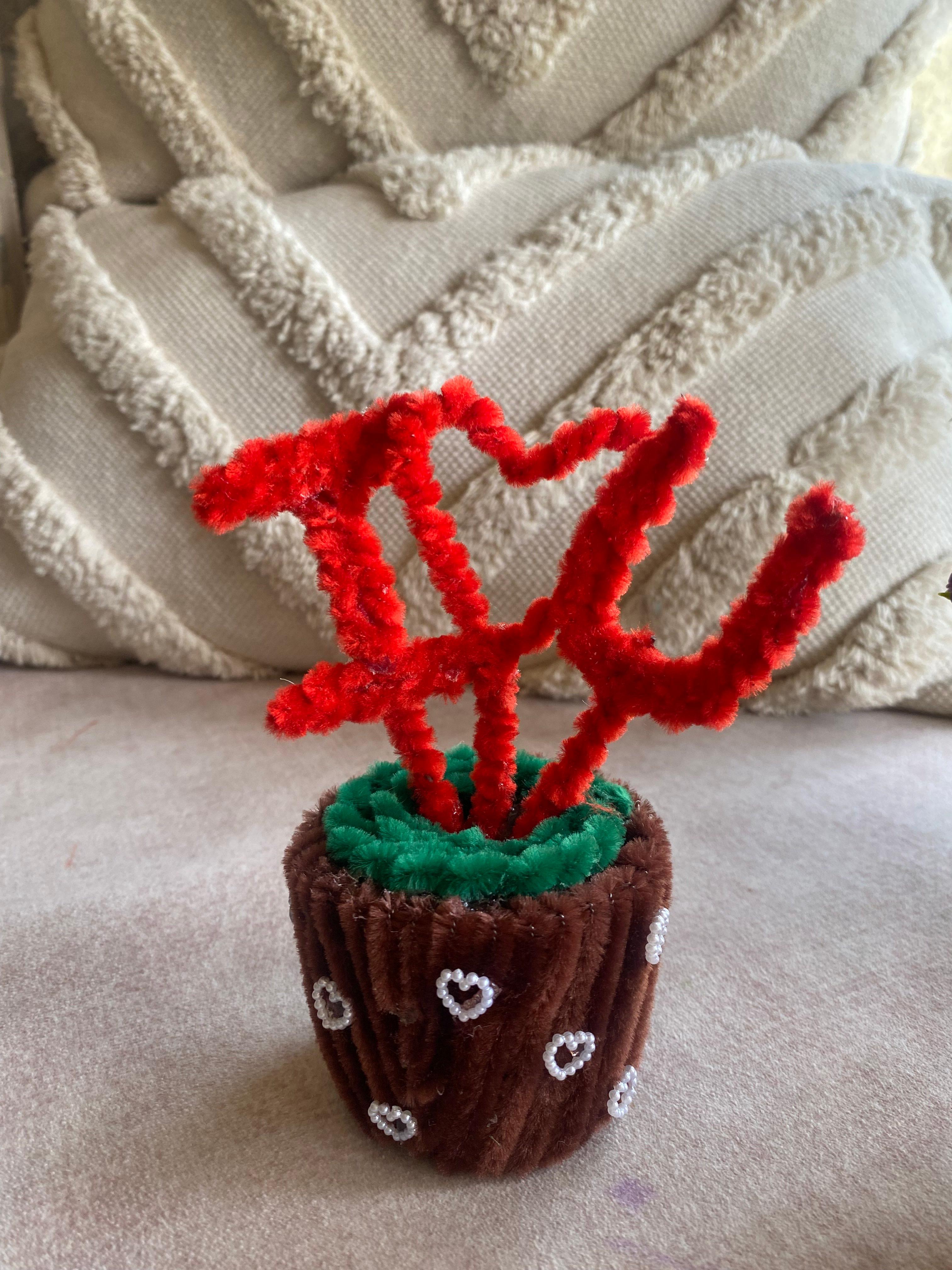 Love desk buddy - Image 1